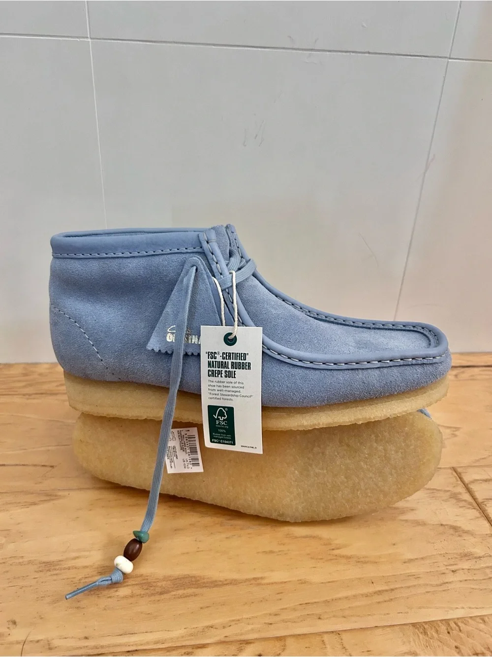 Clark’s Original NWT Wallabee Boot 10 Powder Blue Suede Leather Lace Up Unisex